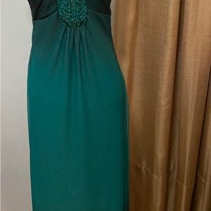 beautiful green dress with rhinestones size 4